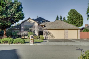 Lovely Portland Home about 10 Mi to Downtown!
